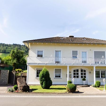 Ferienwohnung Leni Leiwen Bagian luar foto